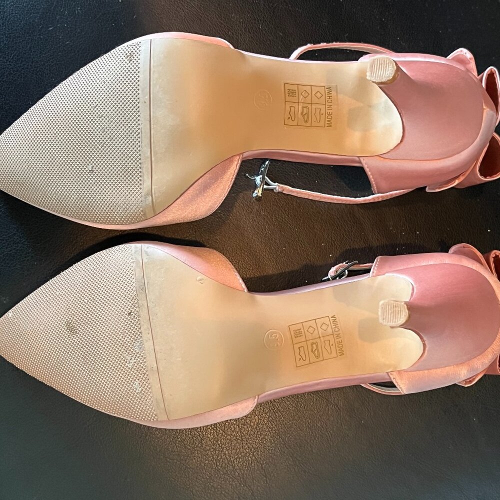 shoes - Picture 4 of 4